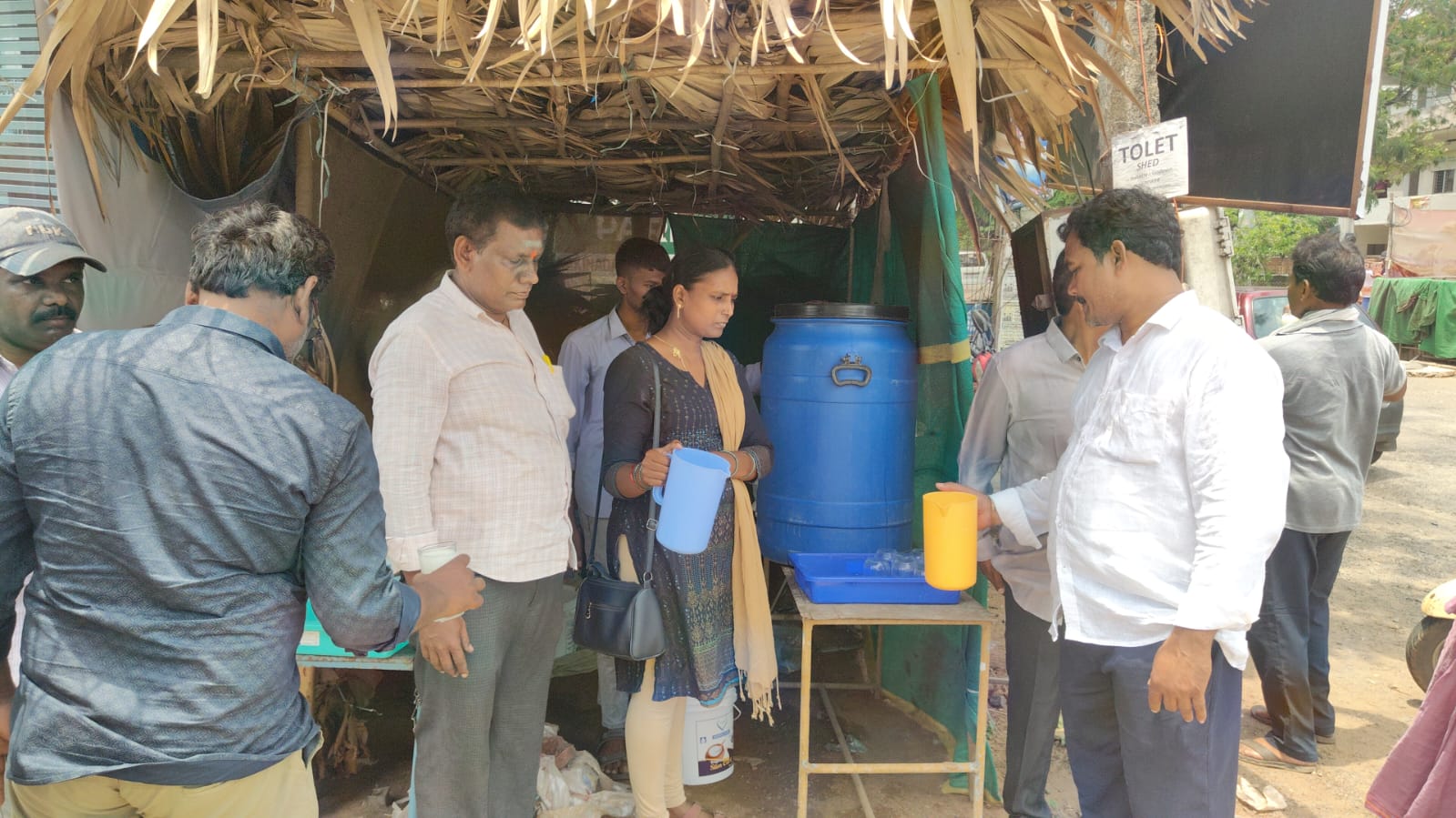 సేవే ఆదర్శంగా పనిచేస్తున్న సాయిరాం దంపతులు..