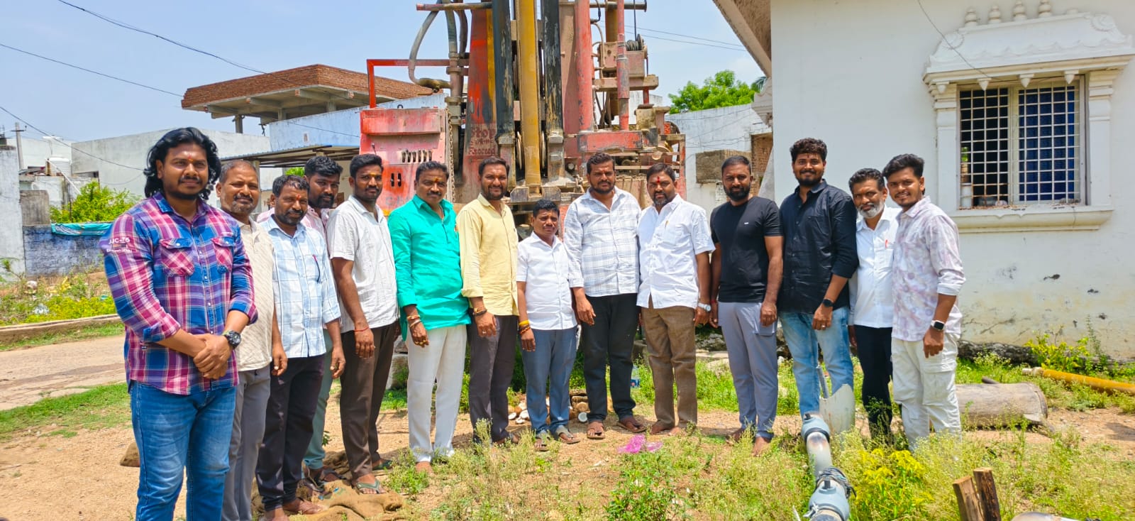 తిప్పాపురంలో బోరుబావి పూజా కార్యక్రమం.
